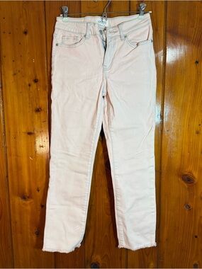 Ceros size 26 Soft Pink Women’s crop Jeans